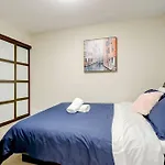 Jstlikehome - Central Suite